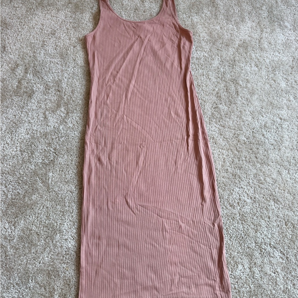 Wilfred Dusty Pink Ribbed Maxi Dress